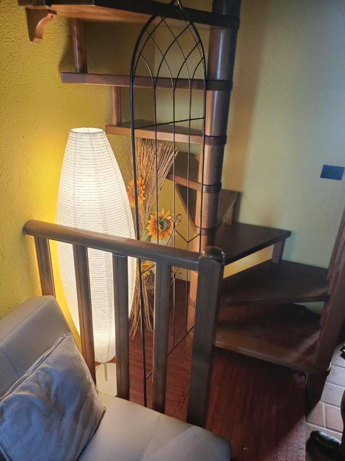 Il Borgo Dei Pini Apartment Винчи Екстериор снимка