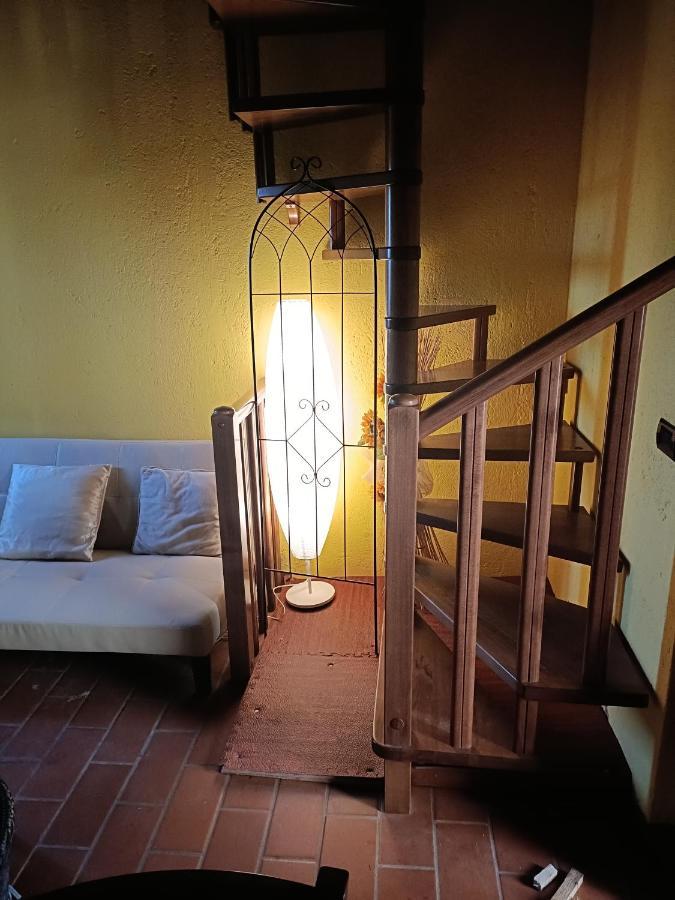 Il Borgo Dei Pini Apartment Винчи Екстериор снимка