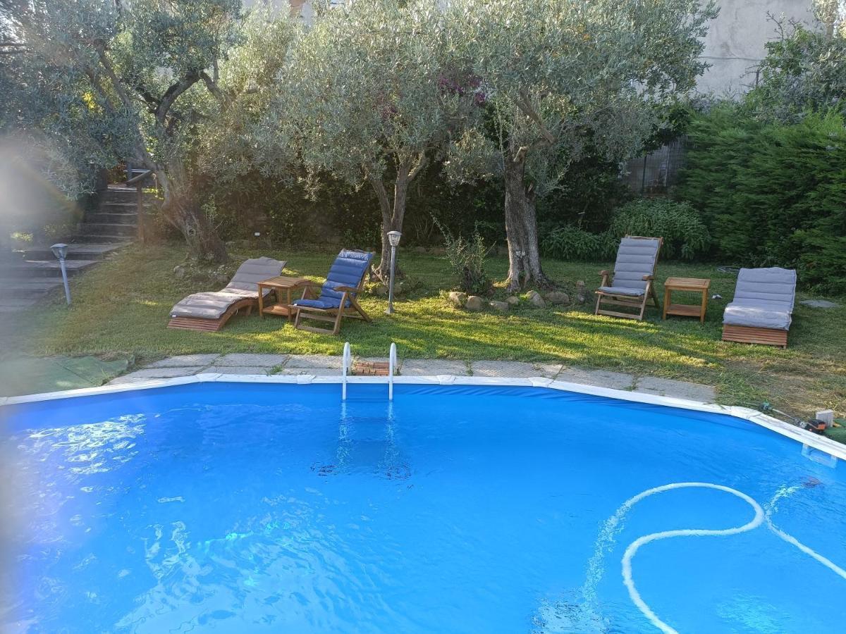 Il Borgo Dei Pini Apartment Винчи Екстериор снимка
