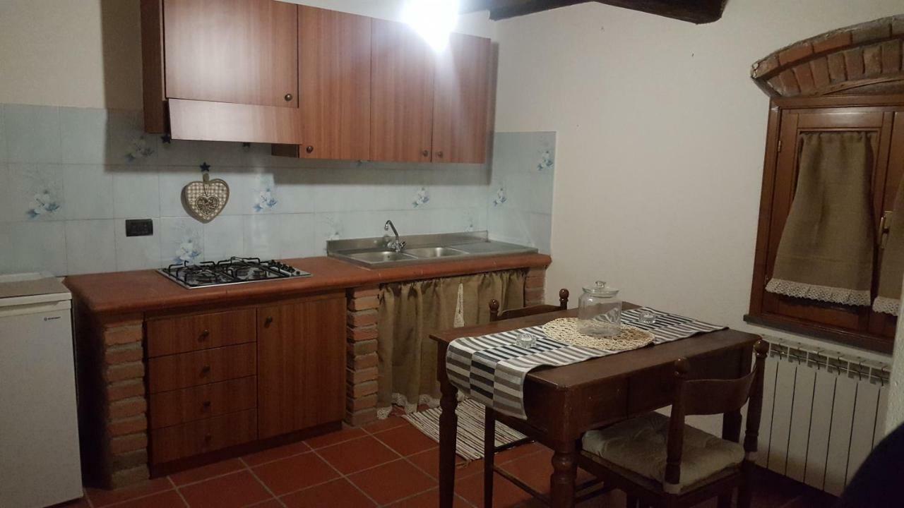 Il Borgo Dei Pini Apartment Винчи Екстериор снимка